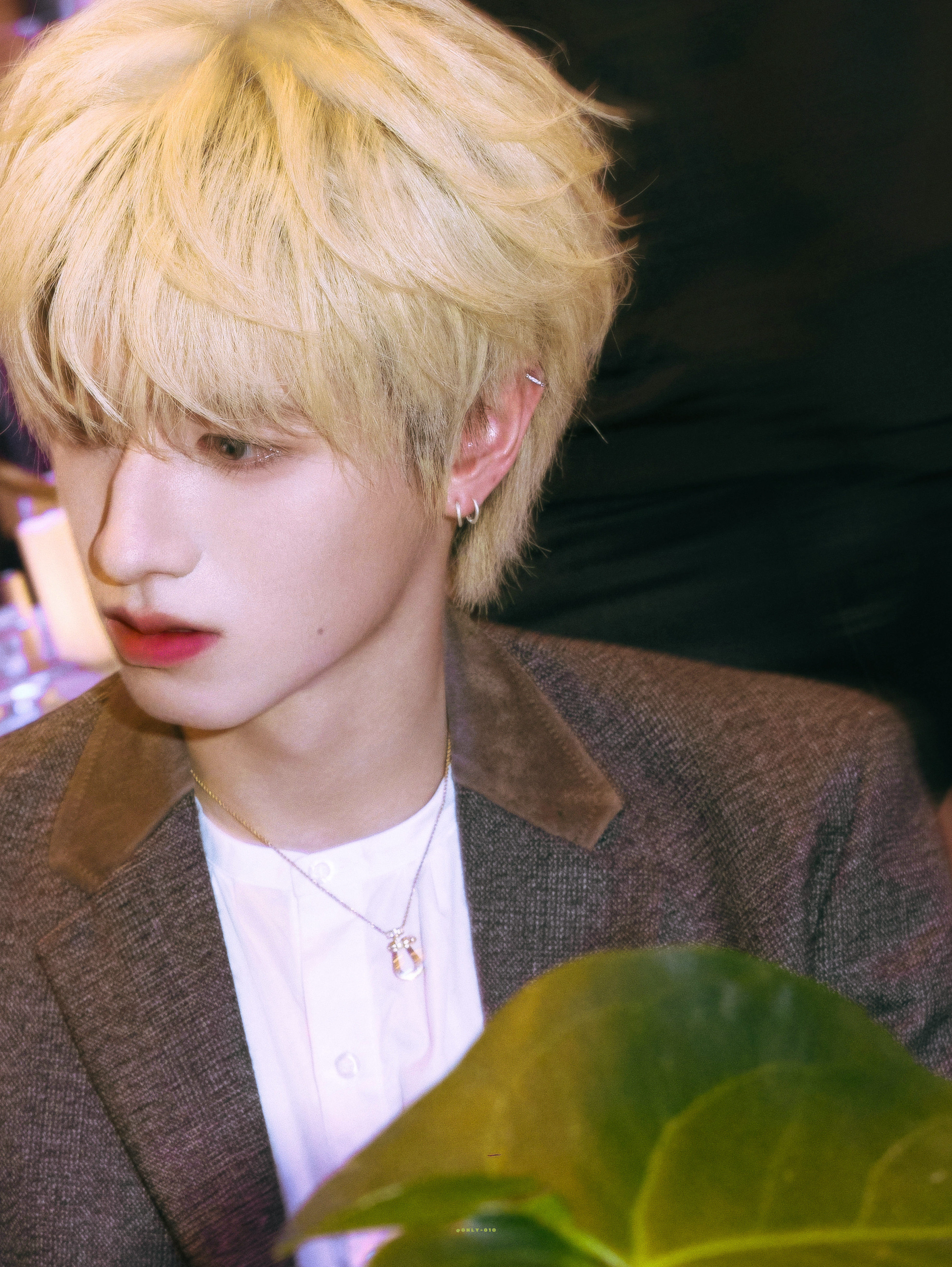 【朱志鑫】金发美少年cr·ONLY-01O朱志鑫比4有点困难 ​​​