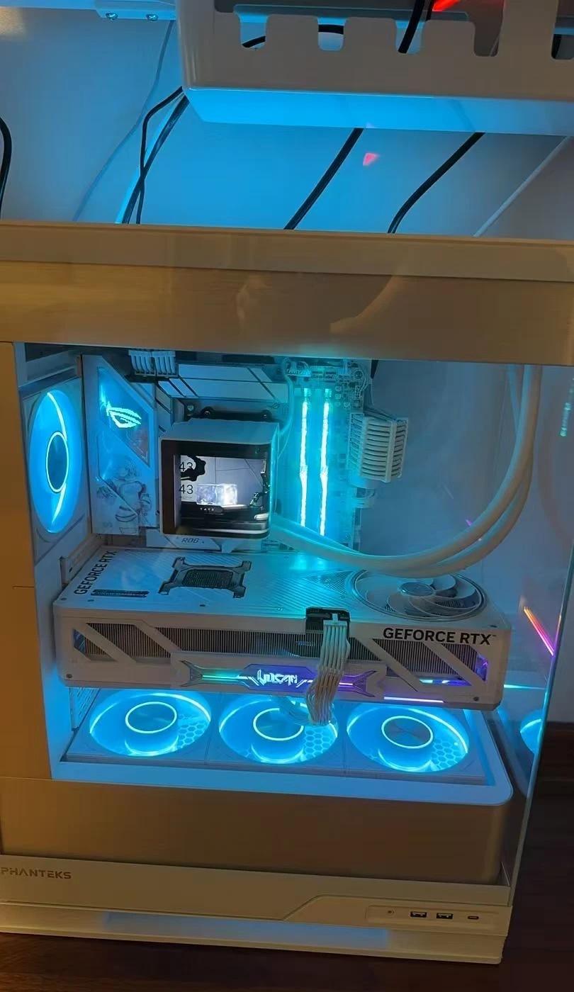 世界之窗x2
9850x3dv2
b850neo
皇家戢64g
创氪星系 性能版