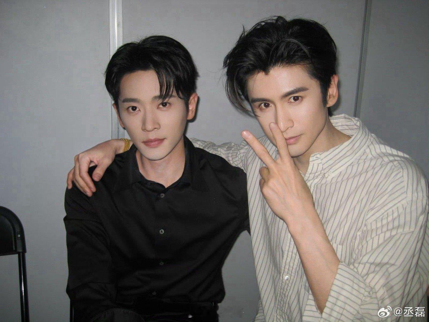 张云龙演丞磊亲哥丞磊和和张云龙也是亲上加亲了啊，张云龙在电视剧《玉簟秋》居然演了