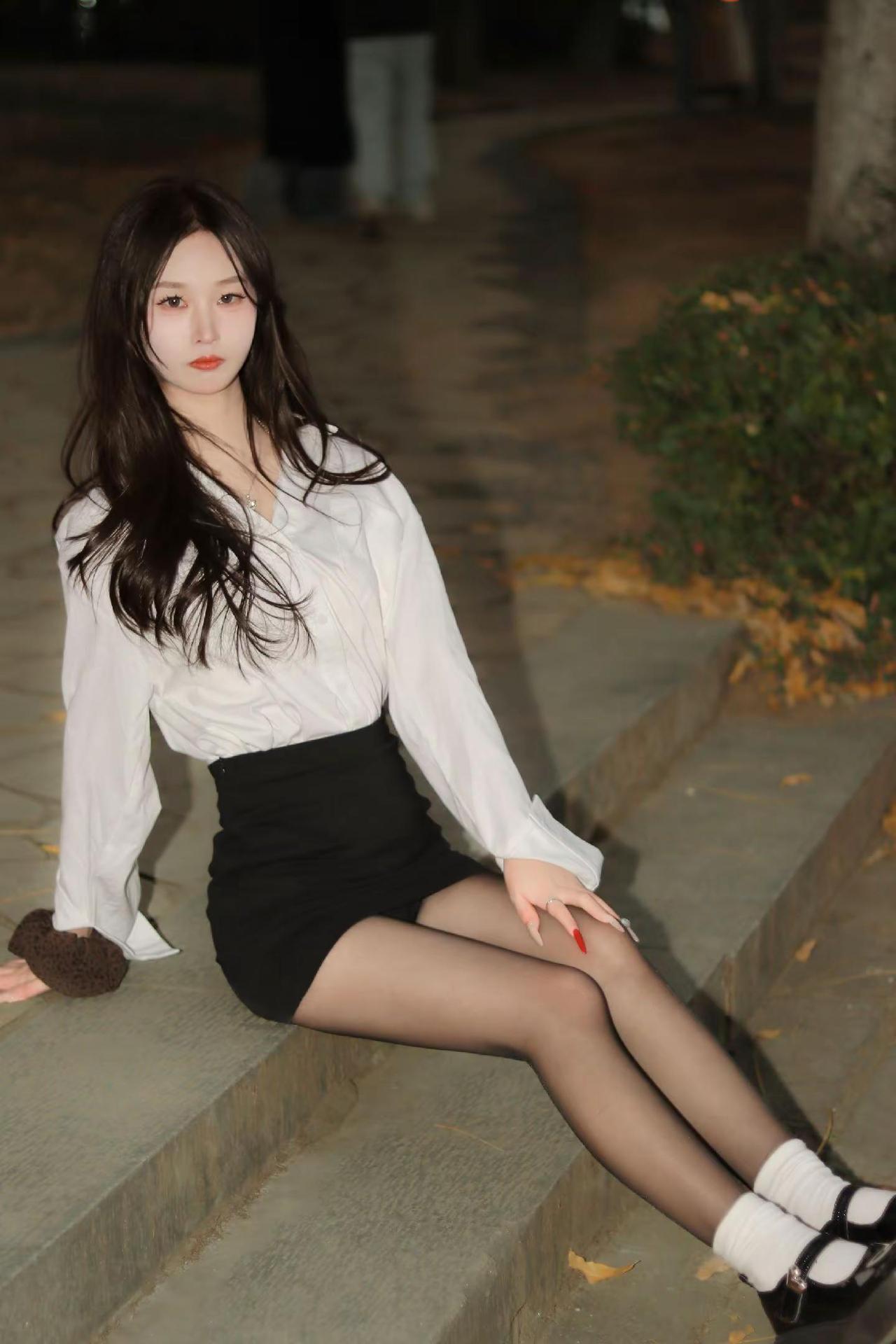 黑白配。摄影 街拍 黑丝 性感