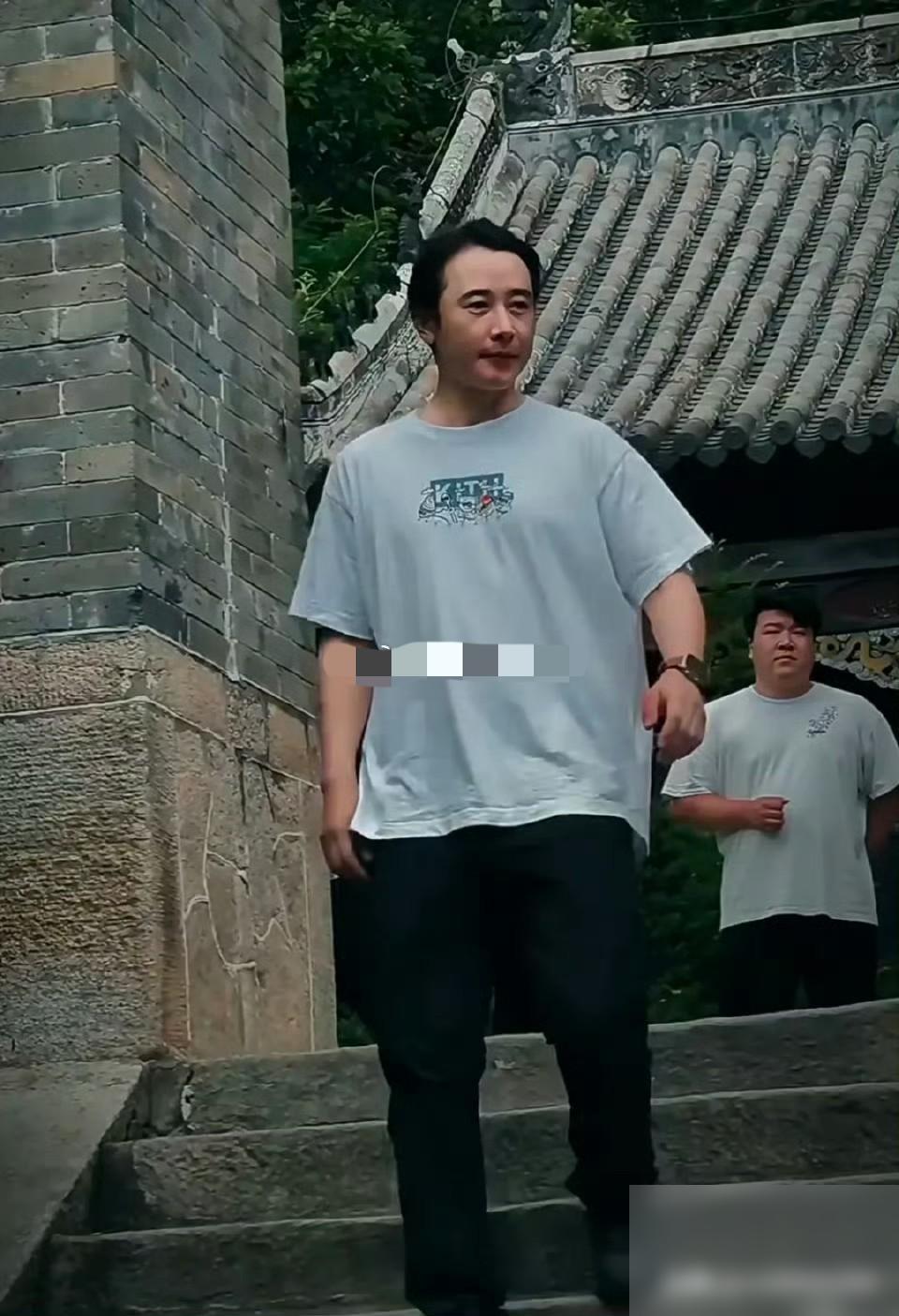 罗晋眼里没光了
不查不知道，一查吓一跳
不是因为唐嫣，不是因为婚姻出了事，更像是