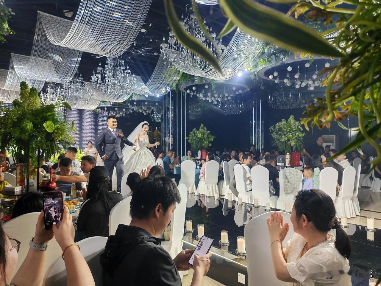 祝福，新婚快乐！