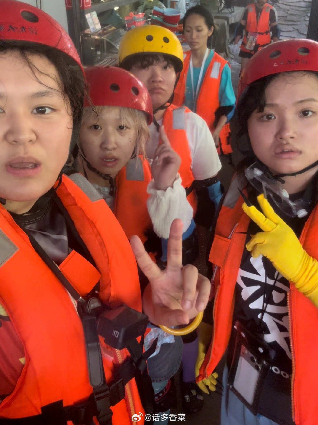 漂流前后： 