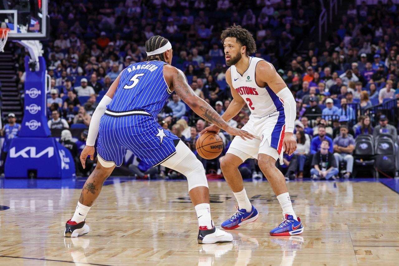 东部第一首战输球，而且已经吞下季后赛11连败，妥妥的主场虫！
说实话，活塞输球甚