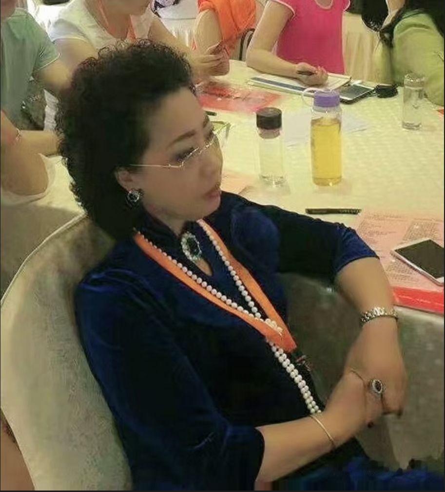 今天来聊聊征婚体会：
自去年底正式开启征婚，应征回复的男士随着帖子热度逐渐降温。