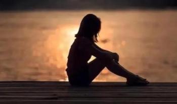 一位性学专家说：
"无论跟谁谈恋爱结婚，你可以找丑的，找穷的，找矬的，找五大三粗