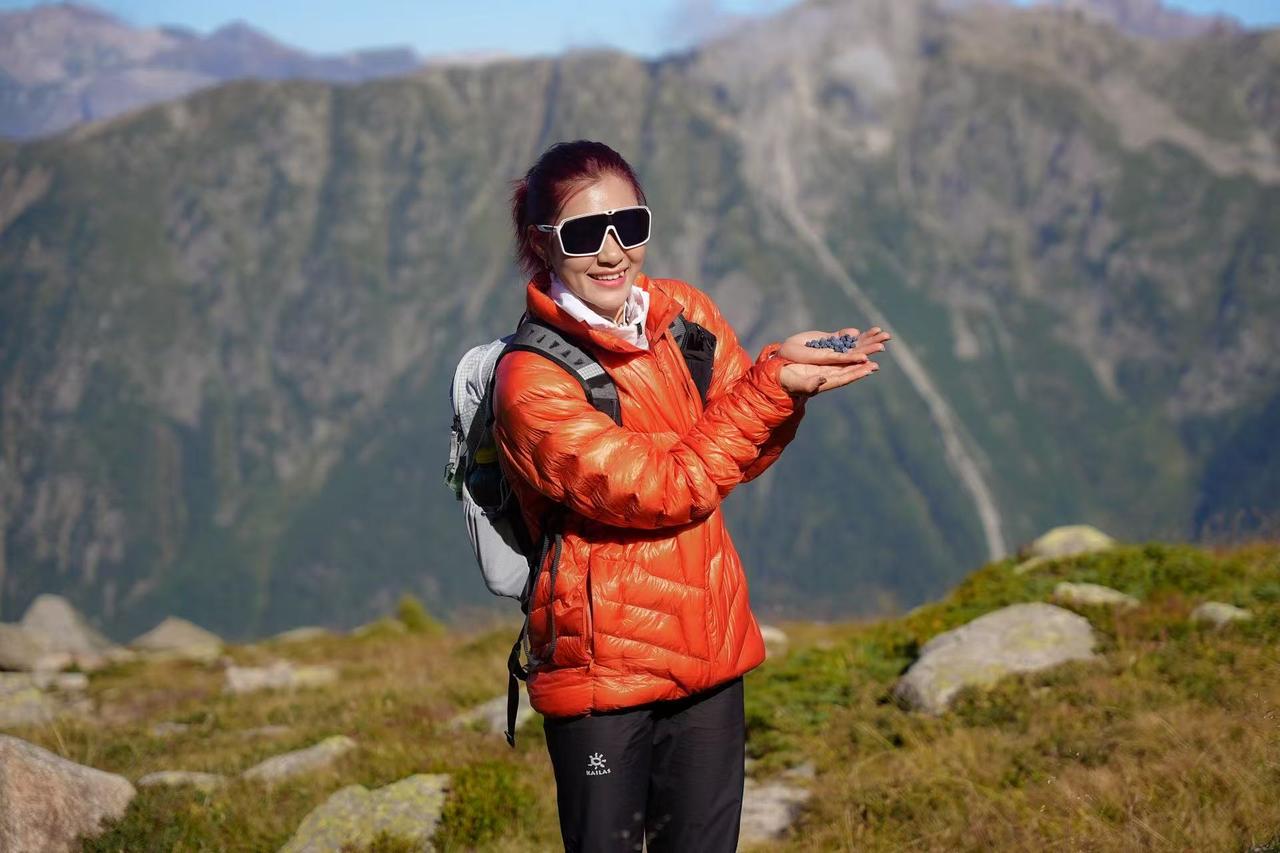 累了就停下来歇一歇，不是放弃，是给身心充电，再继续赶路。