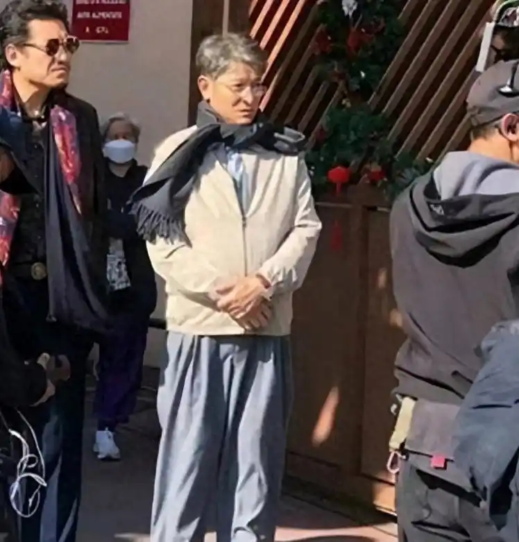 岁月不饶人，65岁刘德华如今的模样，看着已经和普通老人差不多了 ​​​