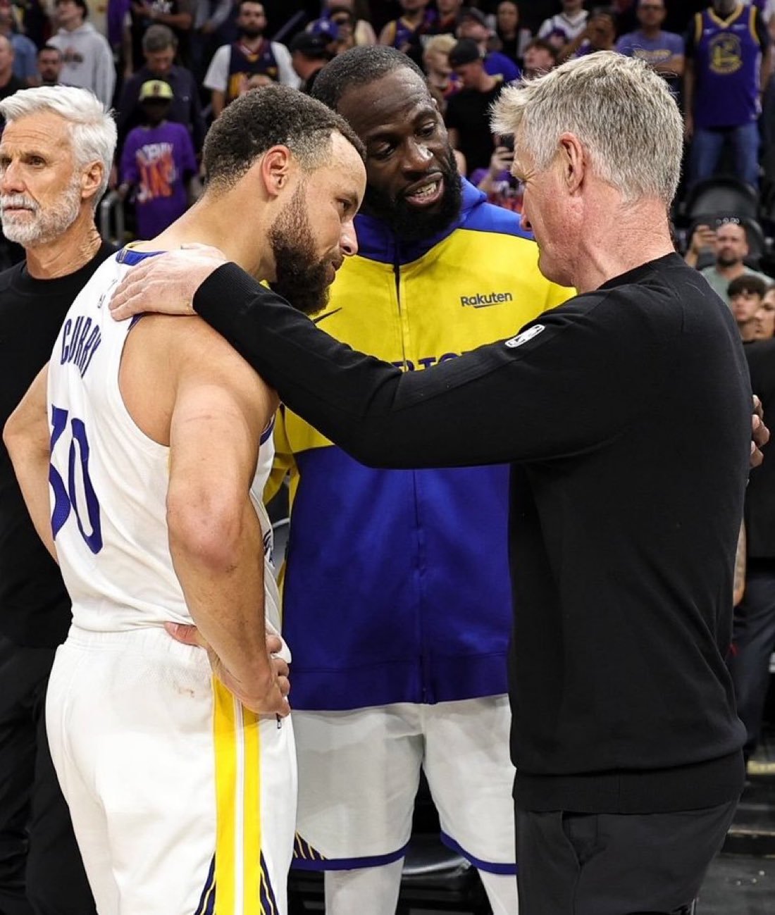 芝加哥记者Joe Cowley：我和科尔身边一位非常亲近的人聊过，对方说这位教练