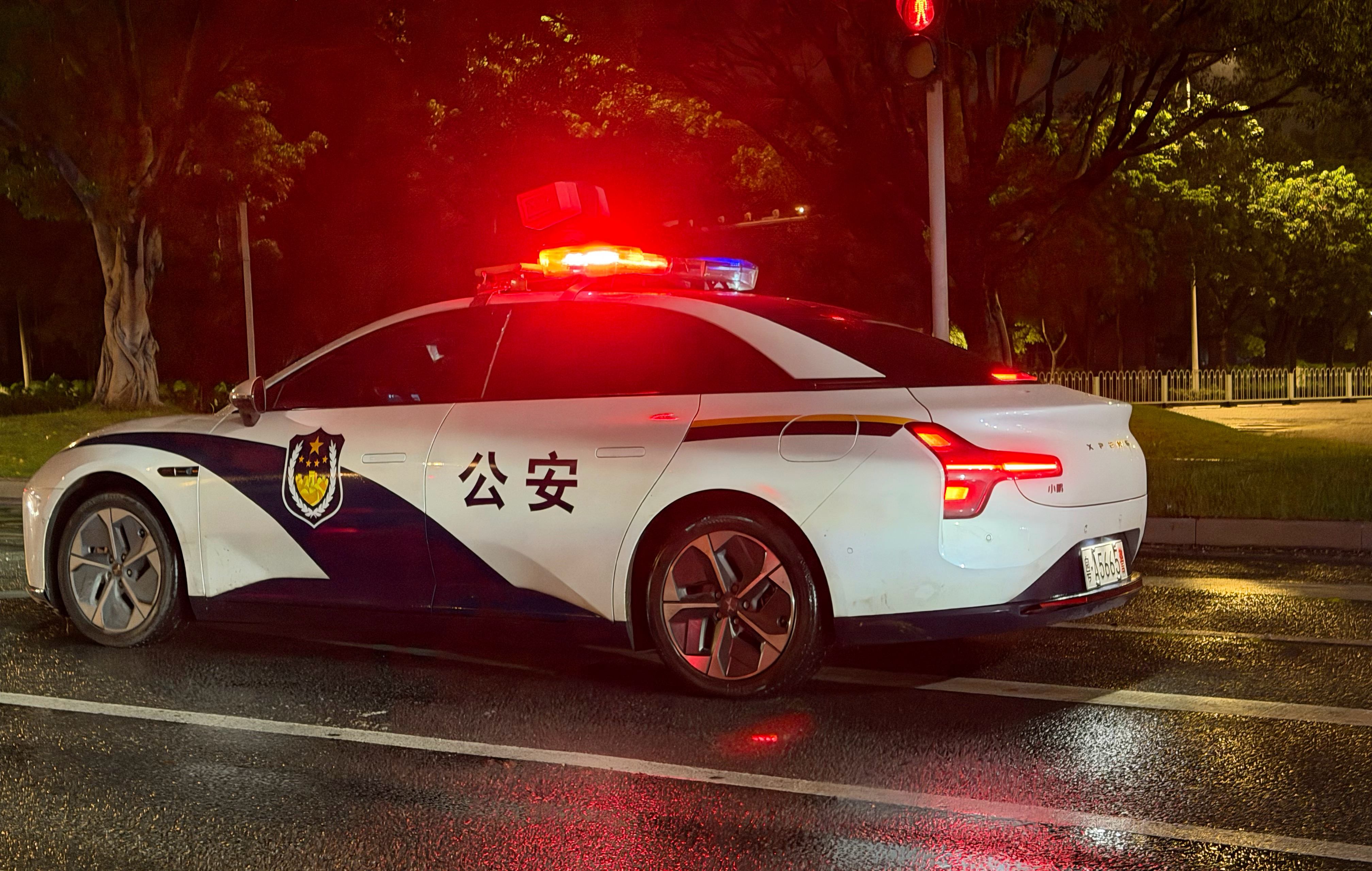 这个MONA涂装有点帅
