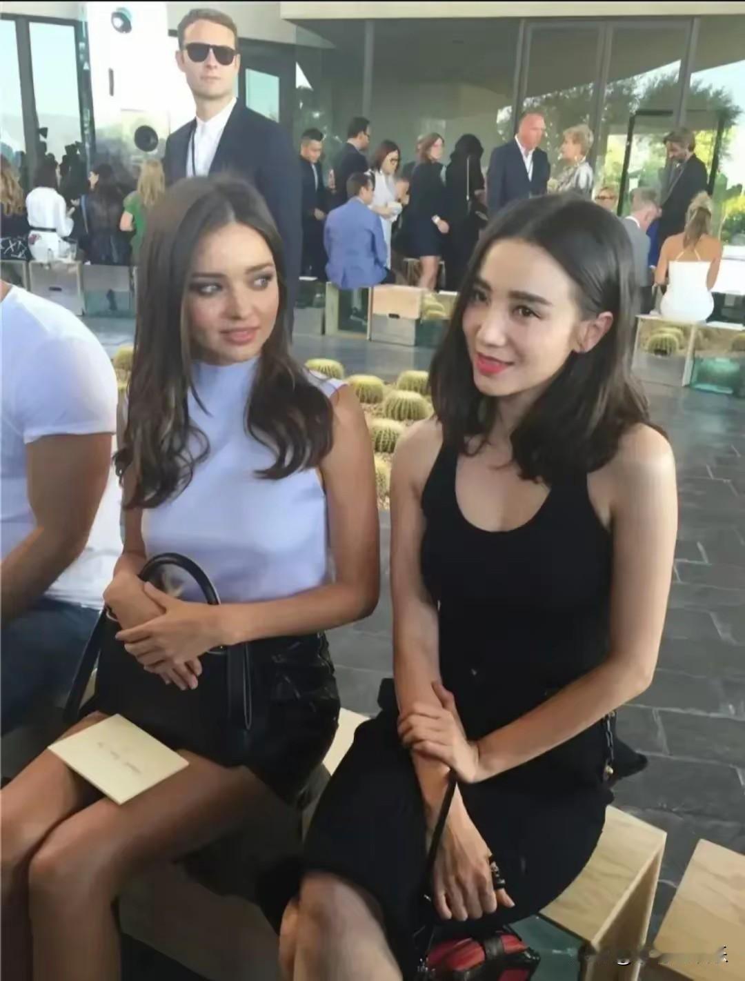 终于懂得了小宋佳的气质和美，她真的是气质型美女。[灵光一闪][灵光一闪][灵光一