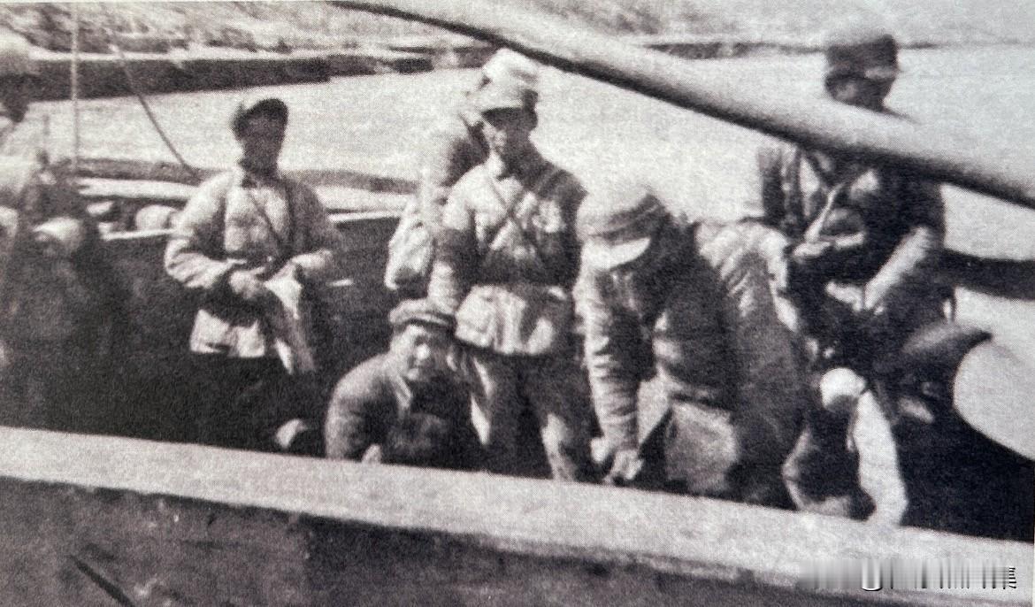 1948年3月23日，毛泽东率中央机关，从吴堡县川口东渡黄河，进入晋绥解放区。据