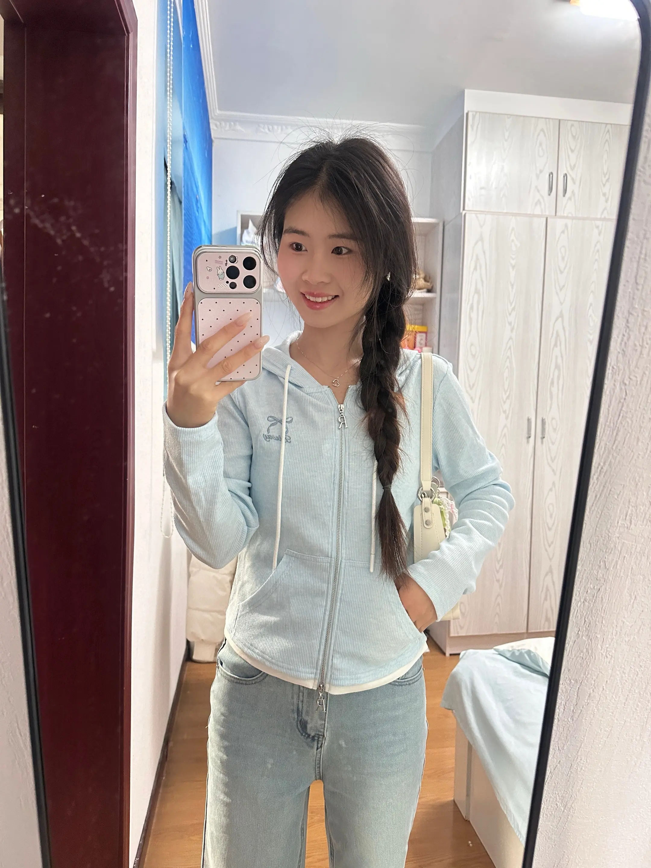 让姨先谈吧 姨都24岁了😂