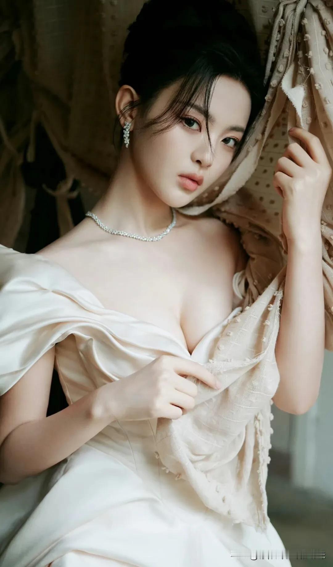 杨超越