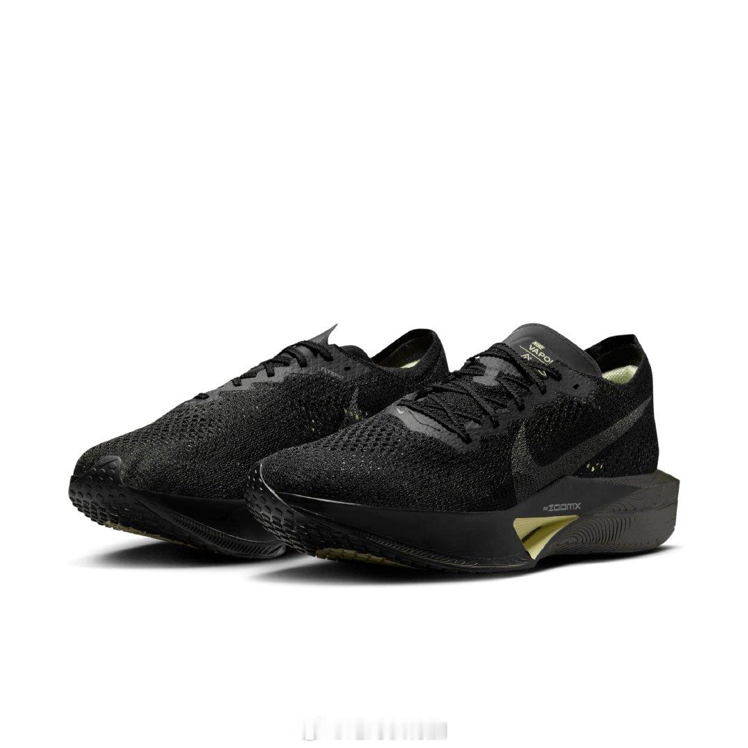 耐克 Nike Vaporfly 3 新配色，很低调啊。#耐克# #好鞋抢鲜看#