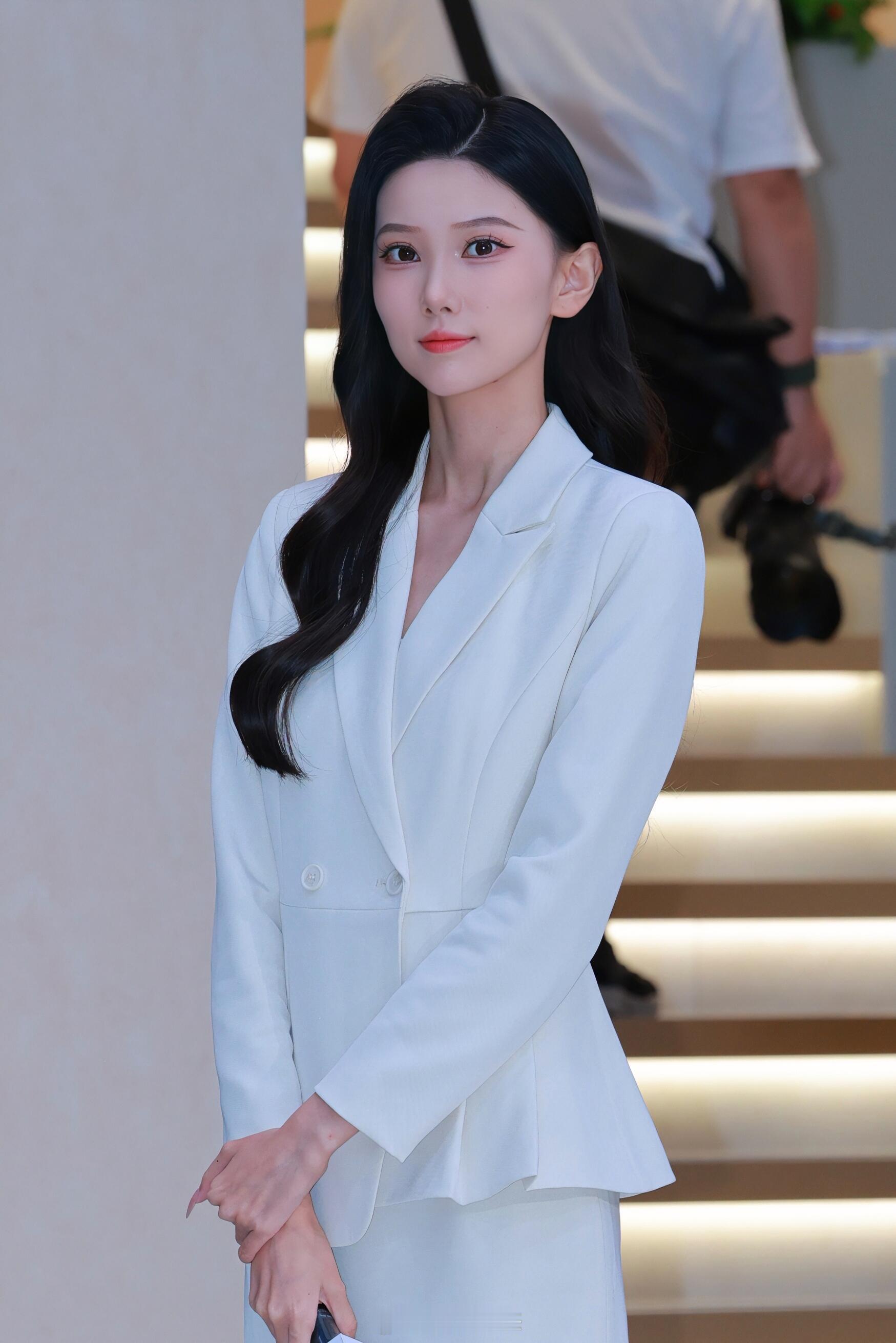 腾势汽车主持人 ​​​