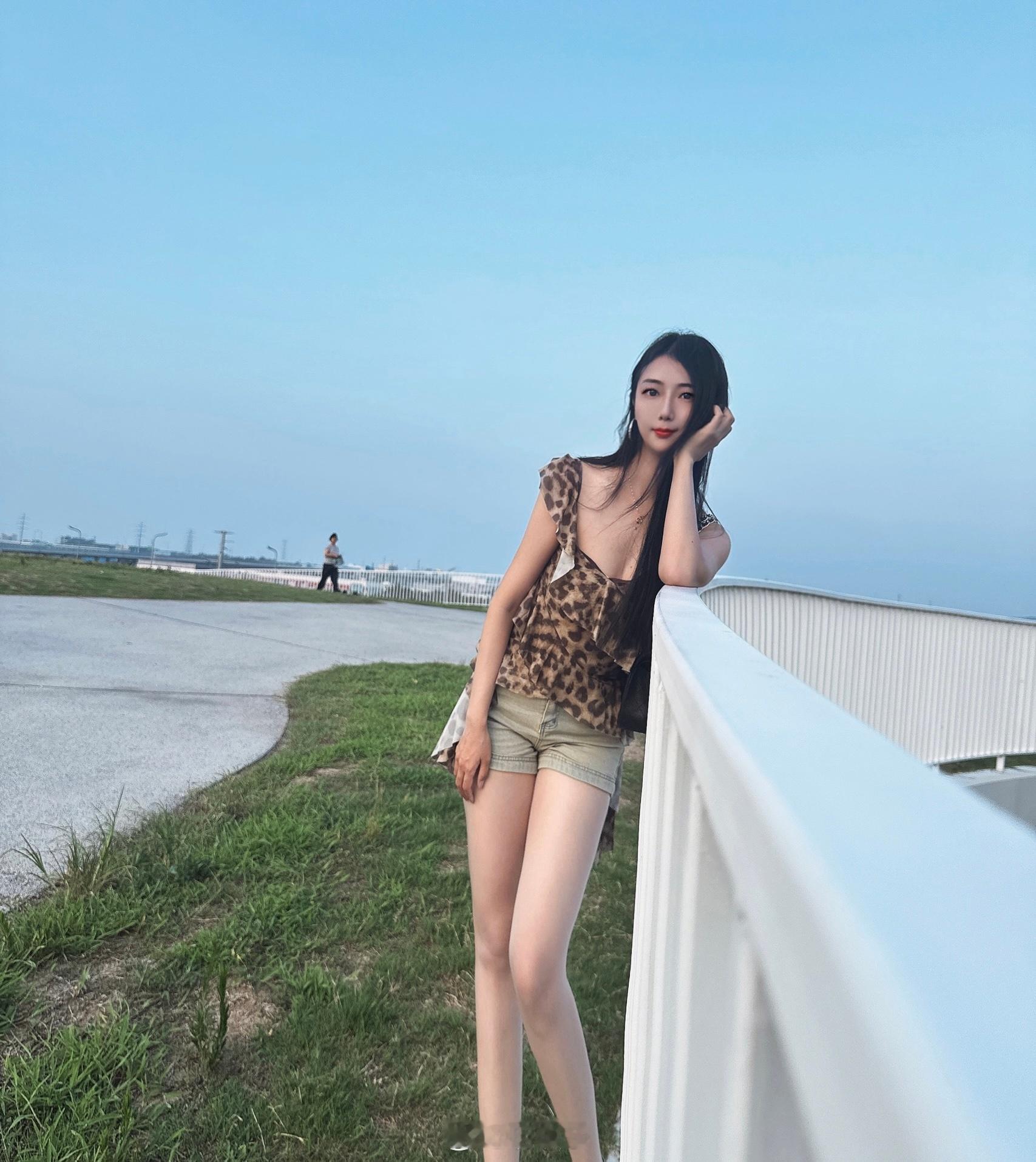 我玩游泳菜怎么了我玩男人又不菜御姐穿搭分享涞觅润丝  ​​​