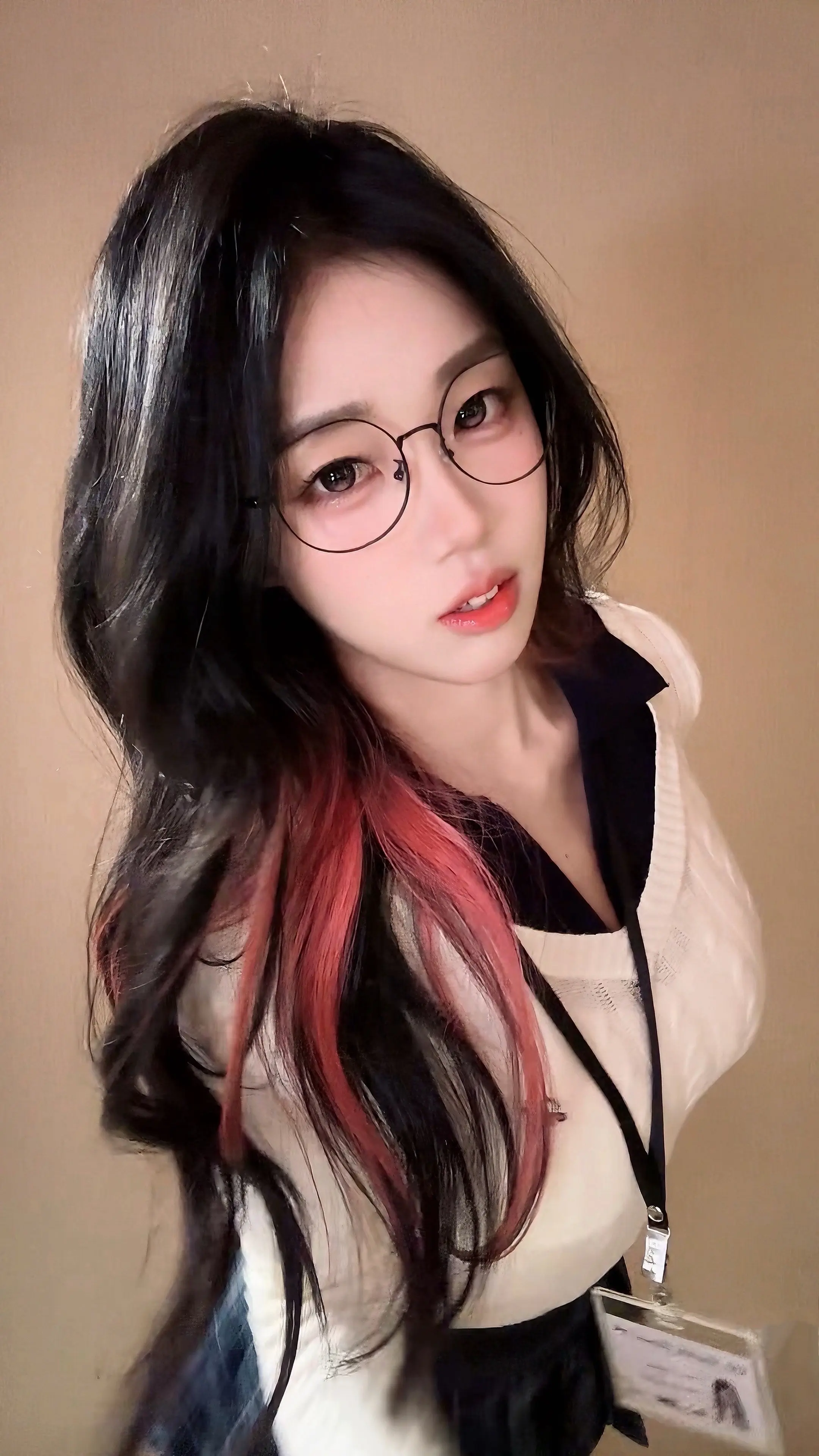 什么叫萌脸烧烤。。。想吃烧烤了。。。