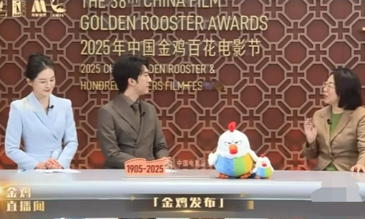 金鸡奖导演段榕说陈楚生是真正的歌者！
在金鸡奖直播采访里，导演段榕特别介绍了出席