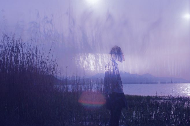 我总觉得人是凭良心做人的，可是有很多人没有良心，也活得非常好。——  亦舒 ​​