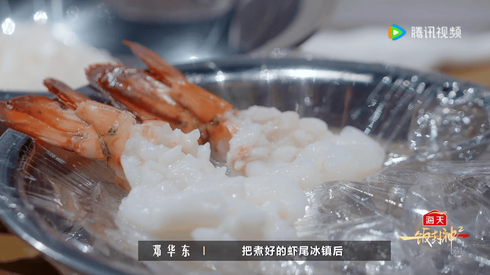 中餐泰斗70岁还在厨房坚持手搓一饭封神 被邓师傅的匠人精神狠狠破防，如今多数菜品