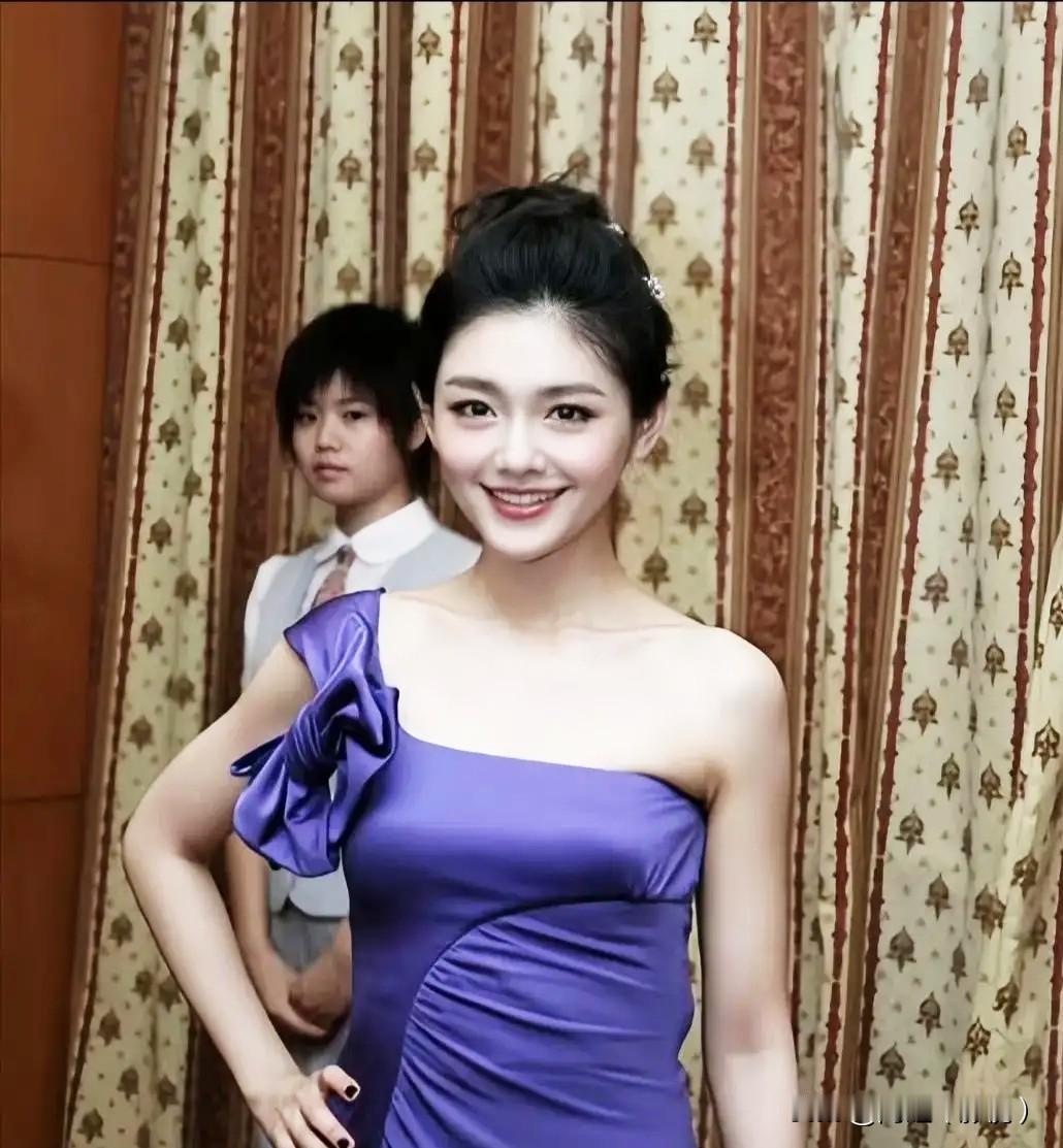 曾经的具俊晔，深情语录圈粉无数，他公开表态，深爱妻子，就会拼尽全力守护她的家人与
