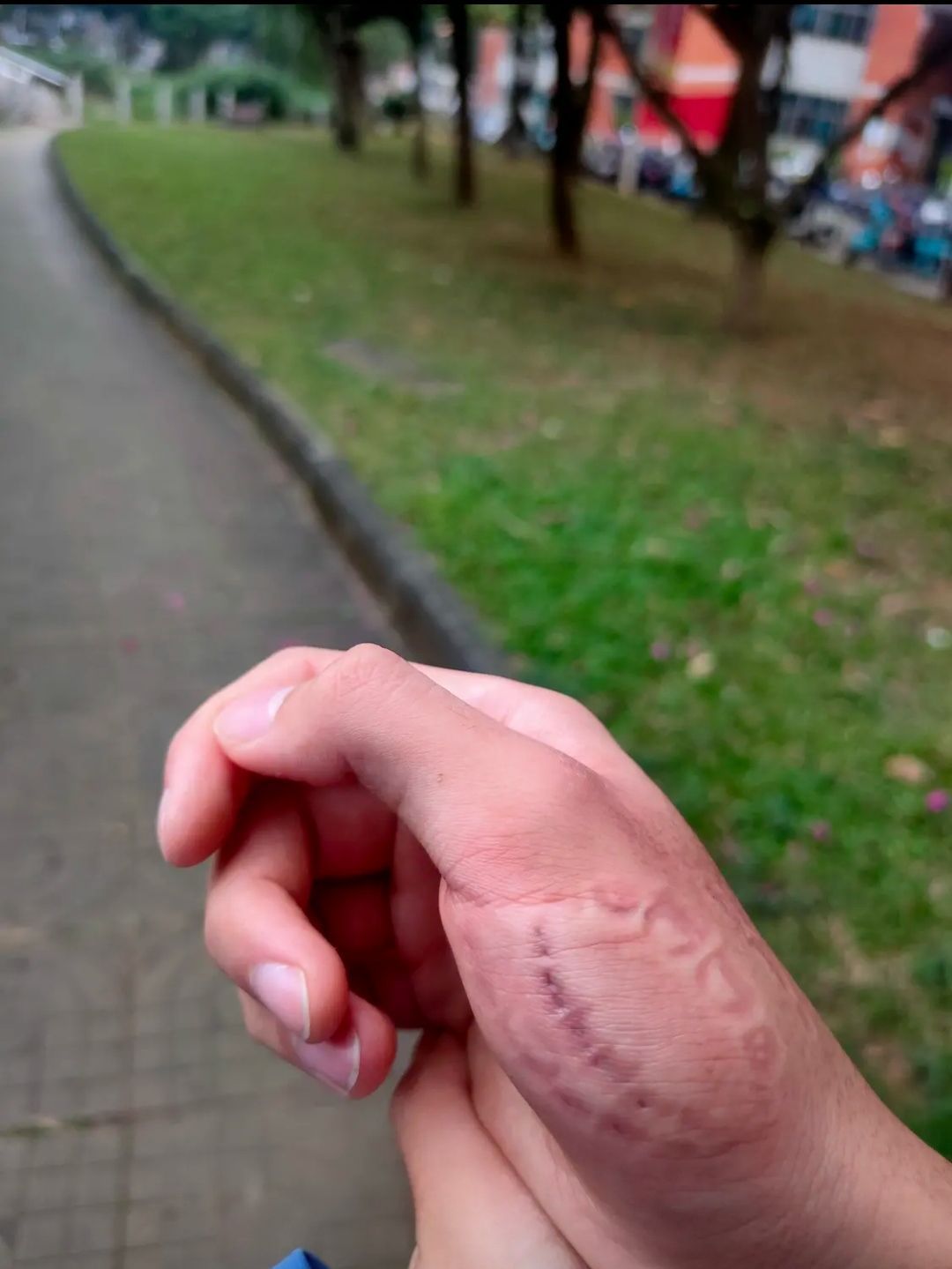 惹女朋友生气的后果 ​​​