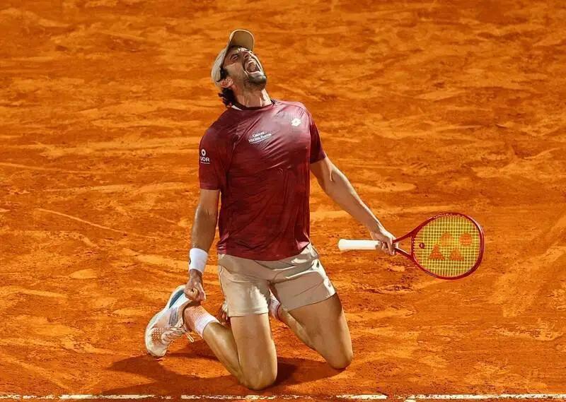 表弟瓦舍罗蒙特卡洛大师赛半决赛挑战阿尔卡拉斯时刻
        北京时间202