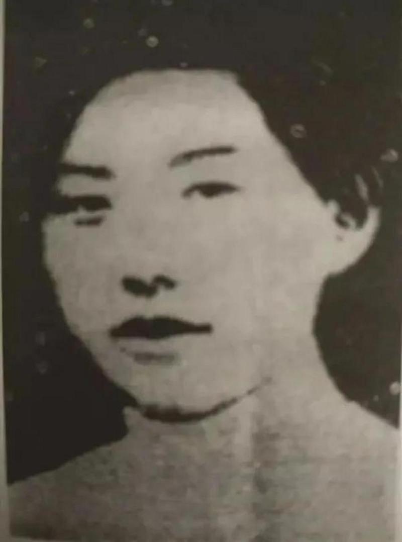 因汉奸出卖，她被敌人凌辱虐待，壮烈牺牲，时年37岁，未婚！

赵毓政，字枢衡，1