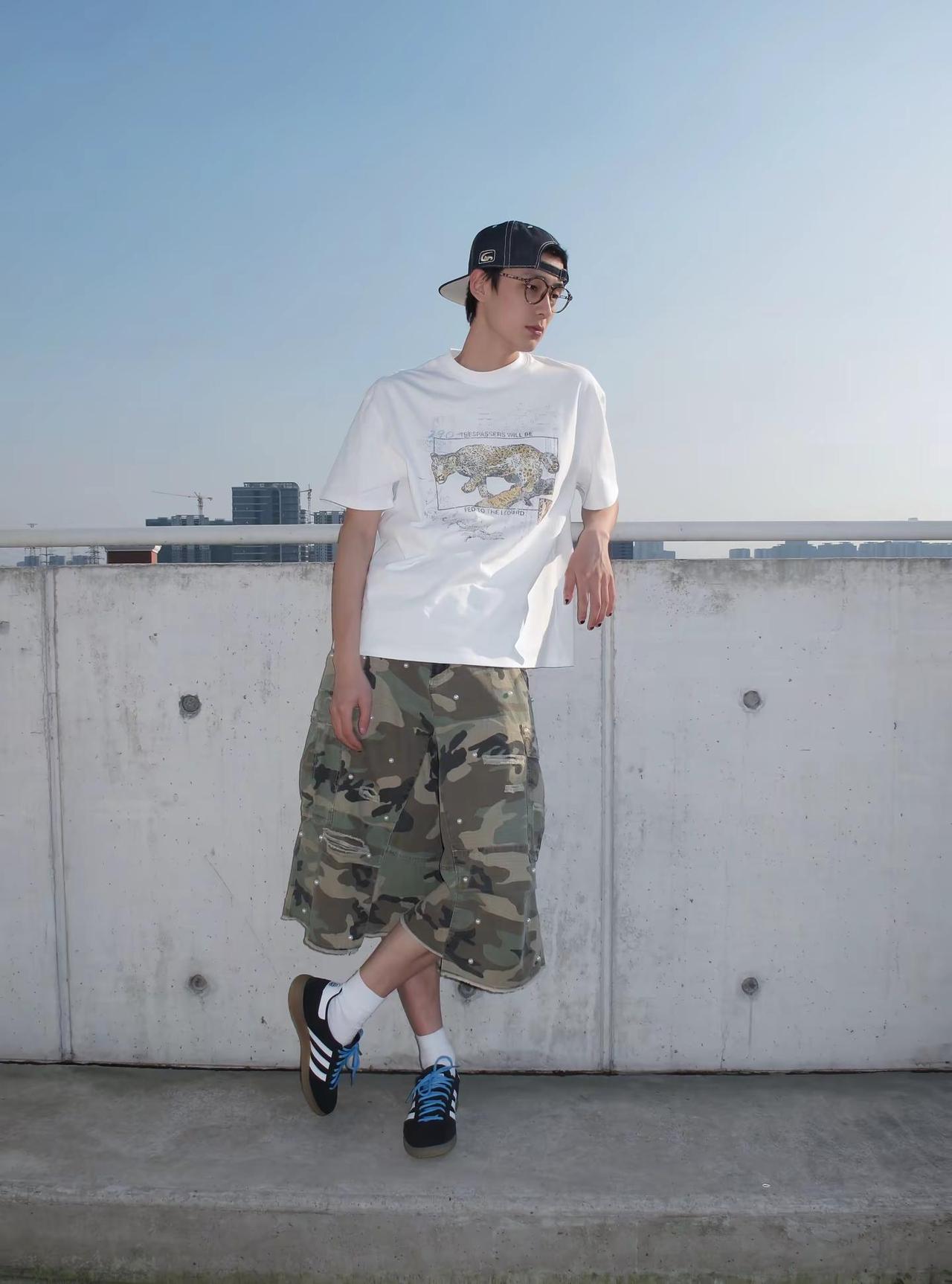 还没跟你牵着手。ootd 街头穿搭