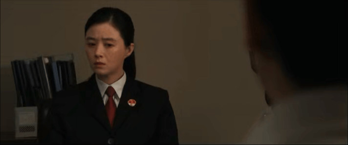 毕业多年后同寝三人命运唏嘘 一场案件成了人生岔路的分水岭，同寝三人曾经朝夕相处，