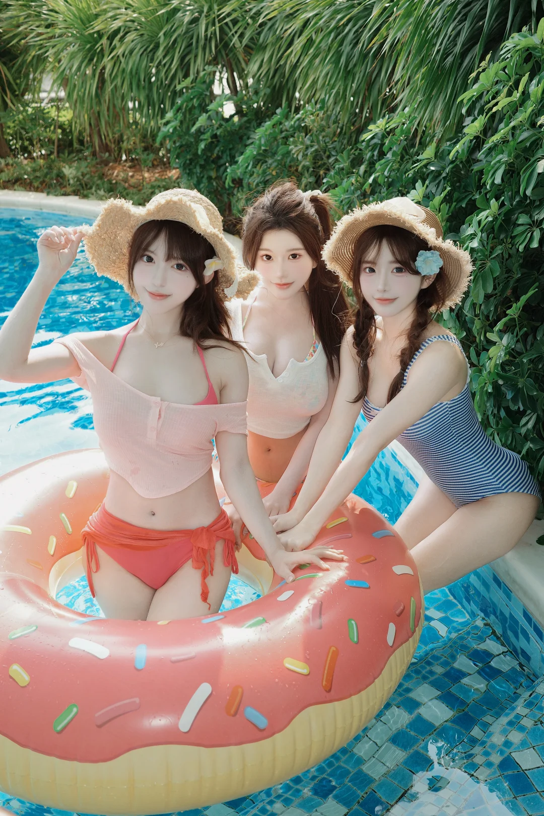 一整个被泳池的夏天承包了💦