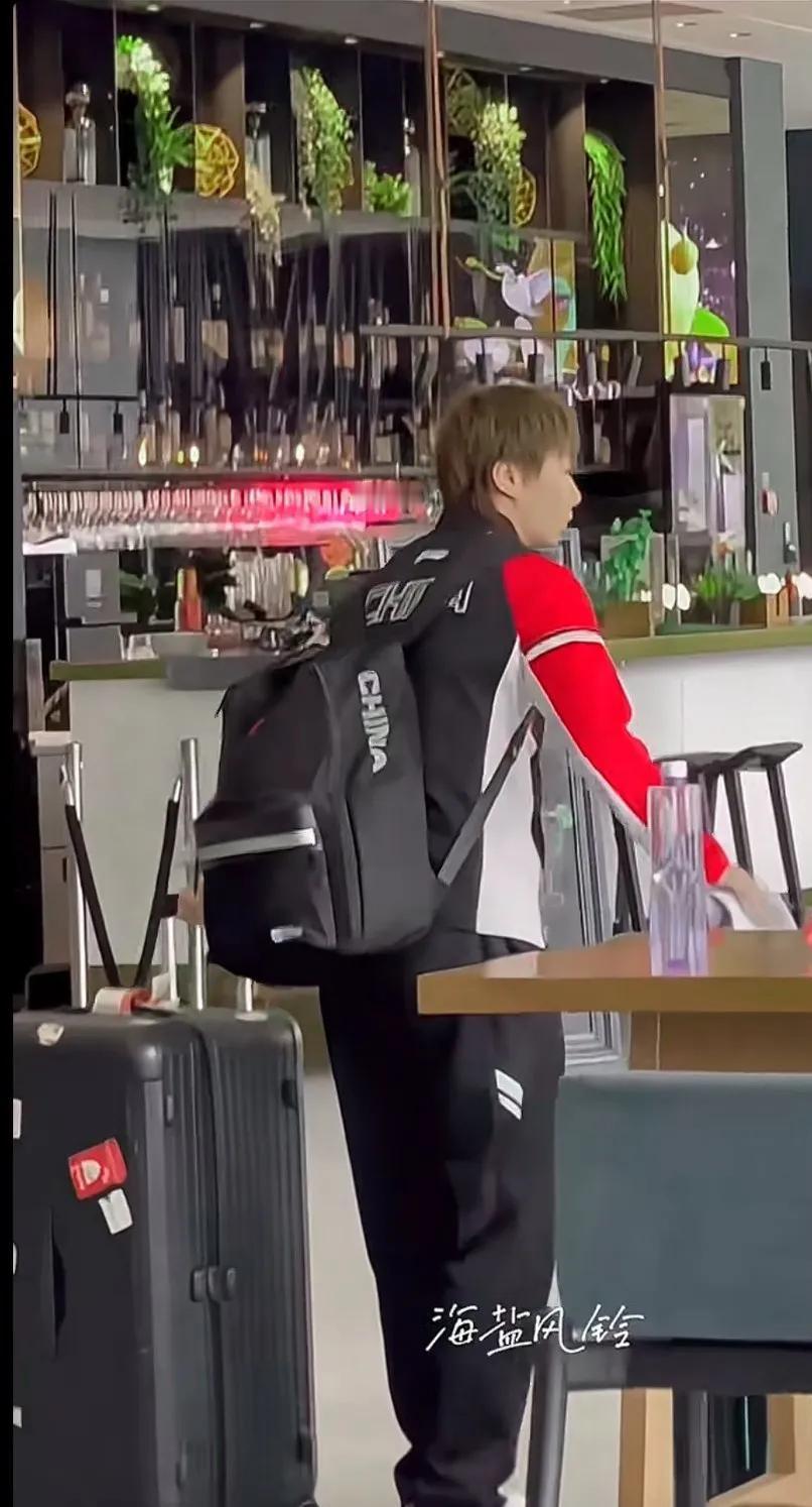 背着行囊，踏上旅程，探索未知的美好，曼昱辛苦了，起落平安，下个赛场见，好好休息，