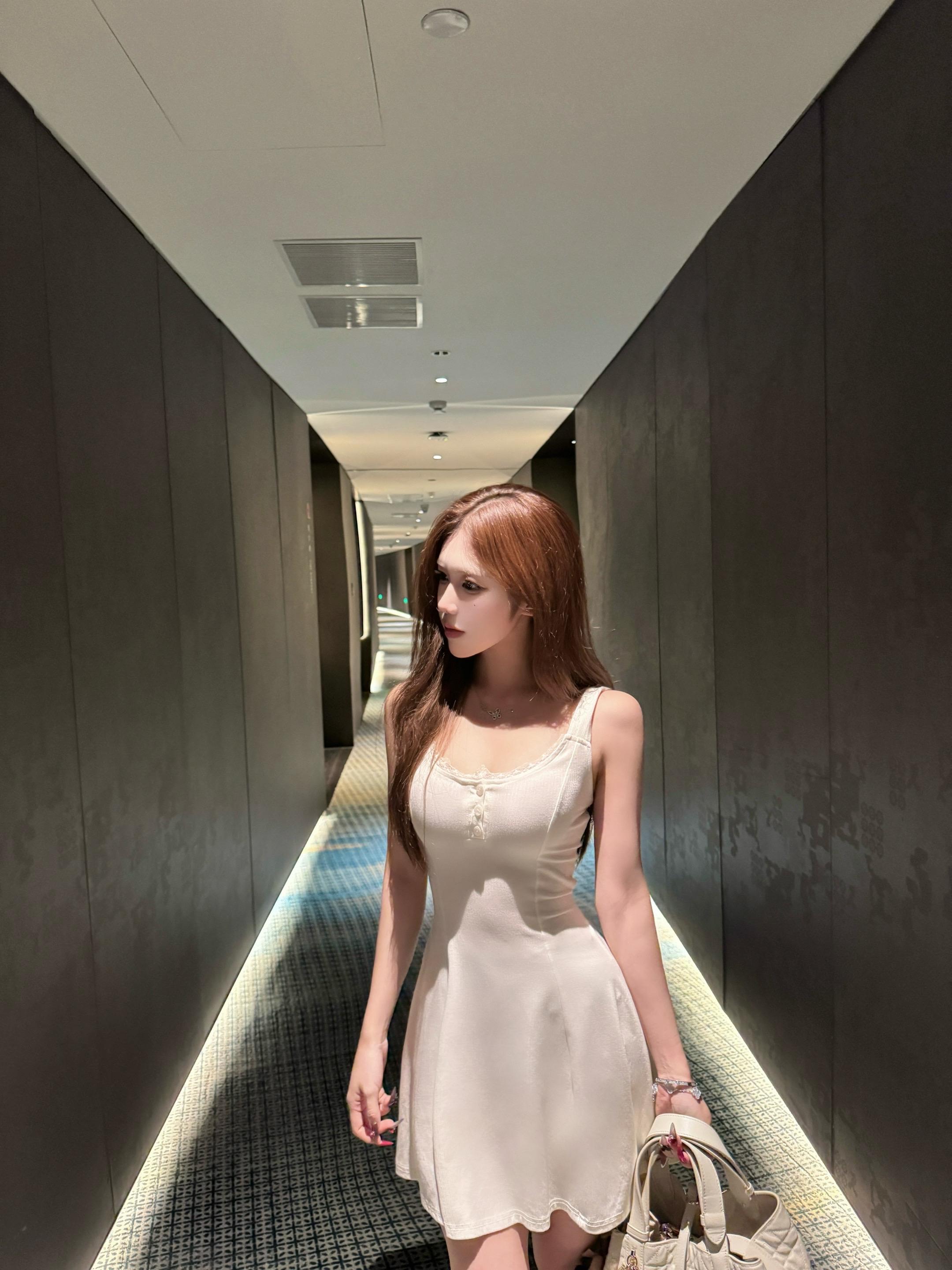我喜欢给我昂贵东西的人 比如时间尊重 支持 宠爱和真诚