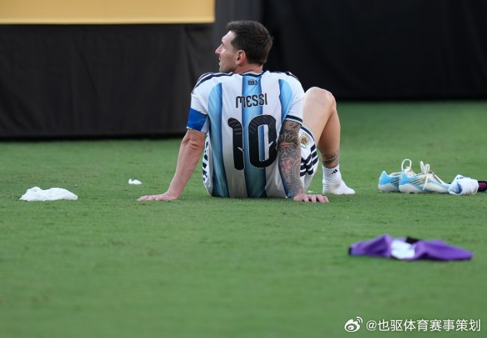 记者：梅西可能会留在阿根廷队，担任尼科·帕斯的“尤达大师” talkSPORT电