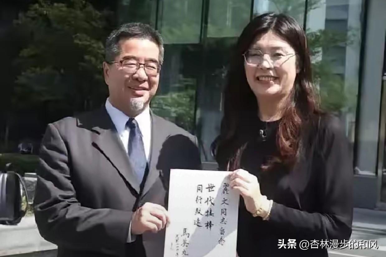 国民党内斗大戏又上演了，这回被称为“换柱2.0”
 
国民党内部的博弈又开始了。