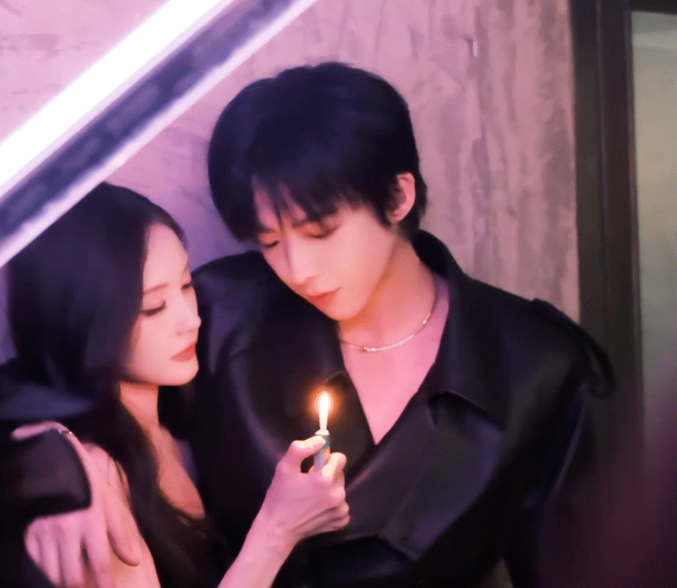 看到24集，我觉得《书卷一梦》的编剧大龄未婚xing冷淡，没有生活！[允悲][允