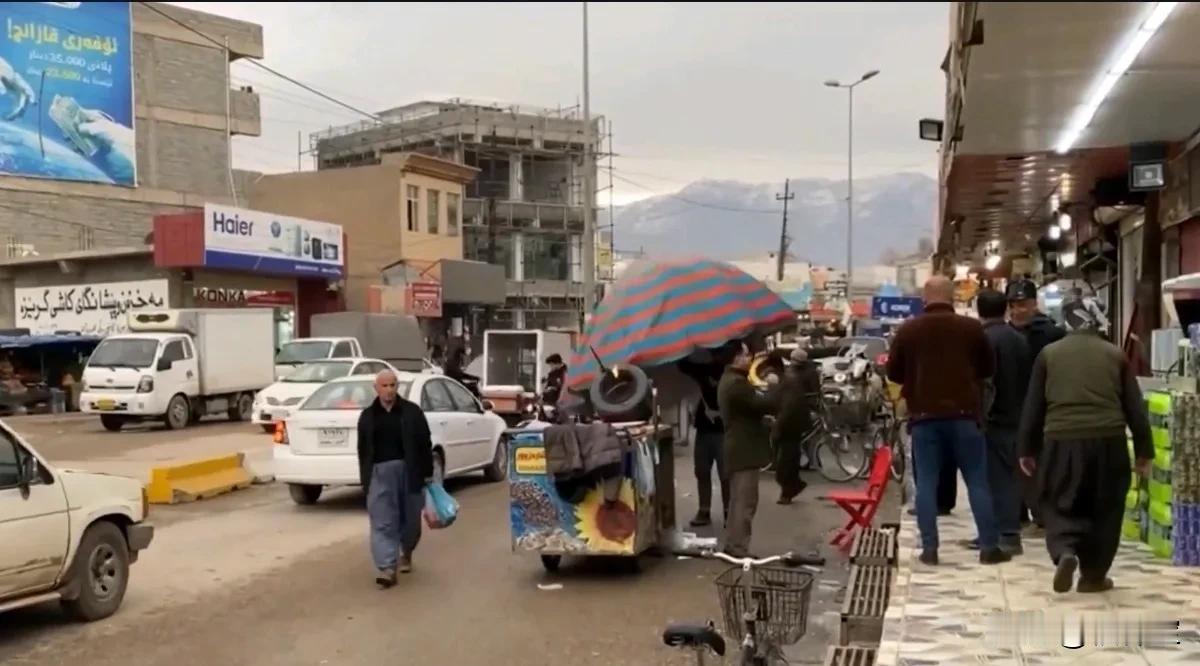 说起来伊拉克，虽说不算个顶天立地的大国，但它这一回暂停用人民币结算的事儿，那可给
