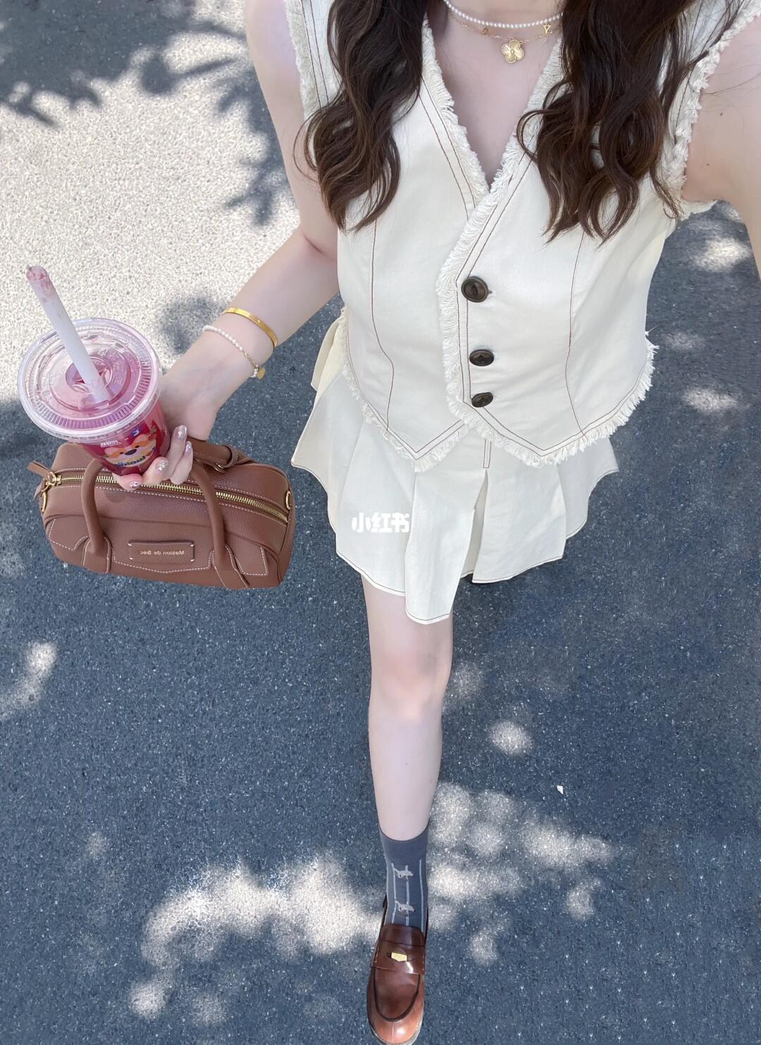 被miu系硬控的周五👀🍃夏至安康鸭～🌳