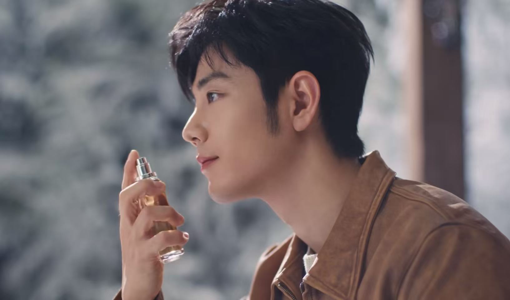 肖战呼吸雪后松林透彻空气肖战雪落无声肖战呼吸雪后松林透彻空气[流鼻血][流鼻血]