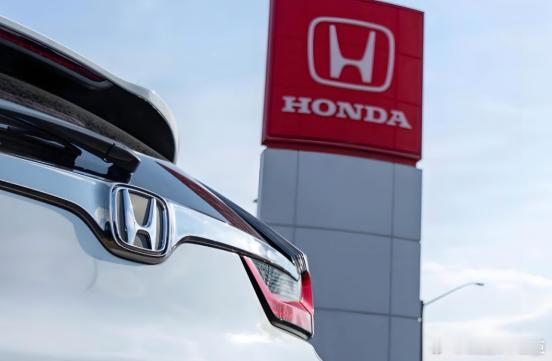 近日，广汽集团2025年业绩预告迎来“暴跌”，预计净利润最高亏损90亿元，其立下