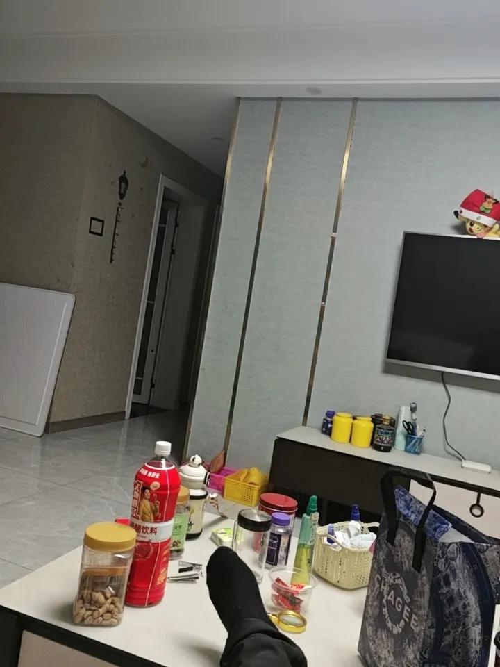 二手电动车为啥买蔚来?因为蔚来有换电技术，想多来说对电池更友好，所以二手电车更保