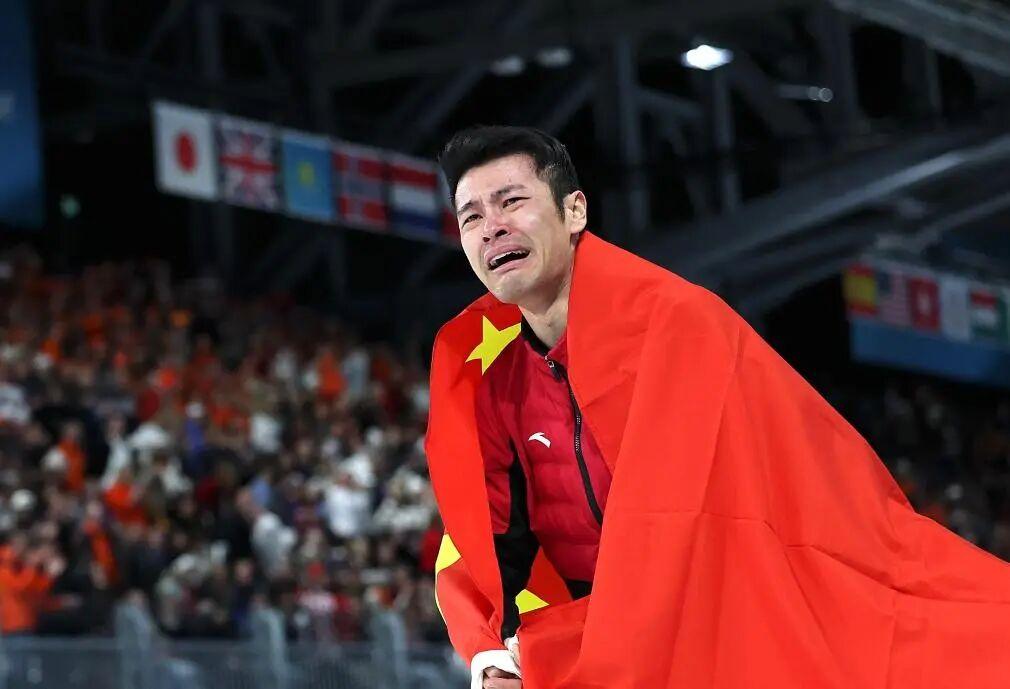 【破奥运纪录夺金！宁忠岩把美国名将这座“山”翻过去了】中国军团第三金，来得提气。