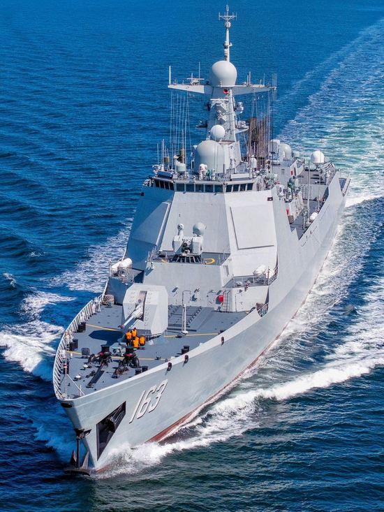 黄海军演震八方！九天无人机隐身踹门，芯片断供反手一剑封喉！

开头： 家人们，出