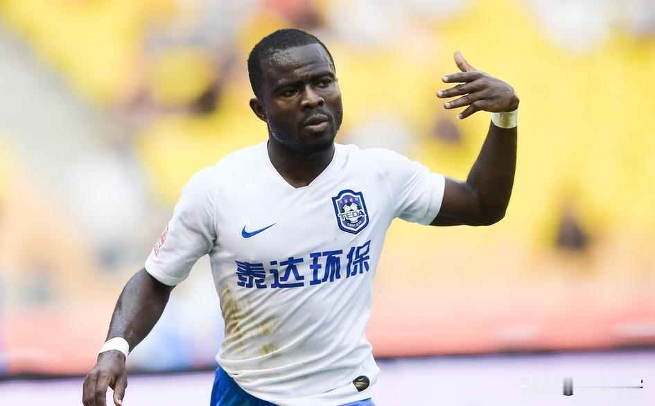 其实阿奇姆彭离开河南未必就是坏事，而引进阿齐兹或许会得到意想不到的效果！
最近关