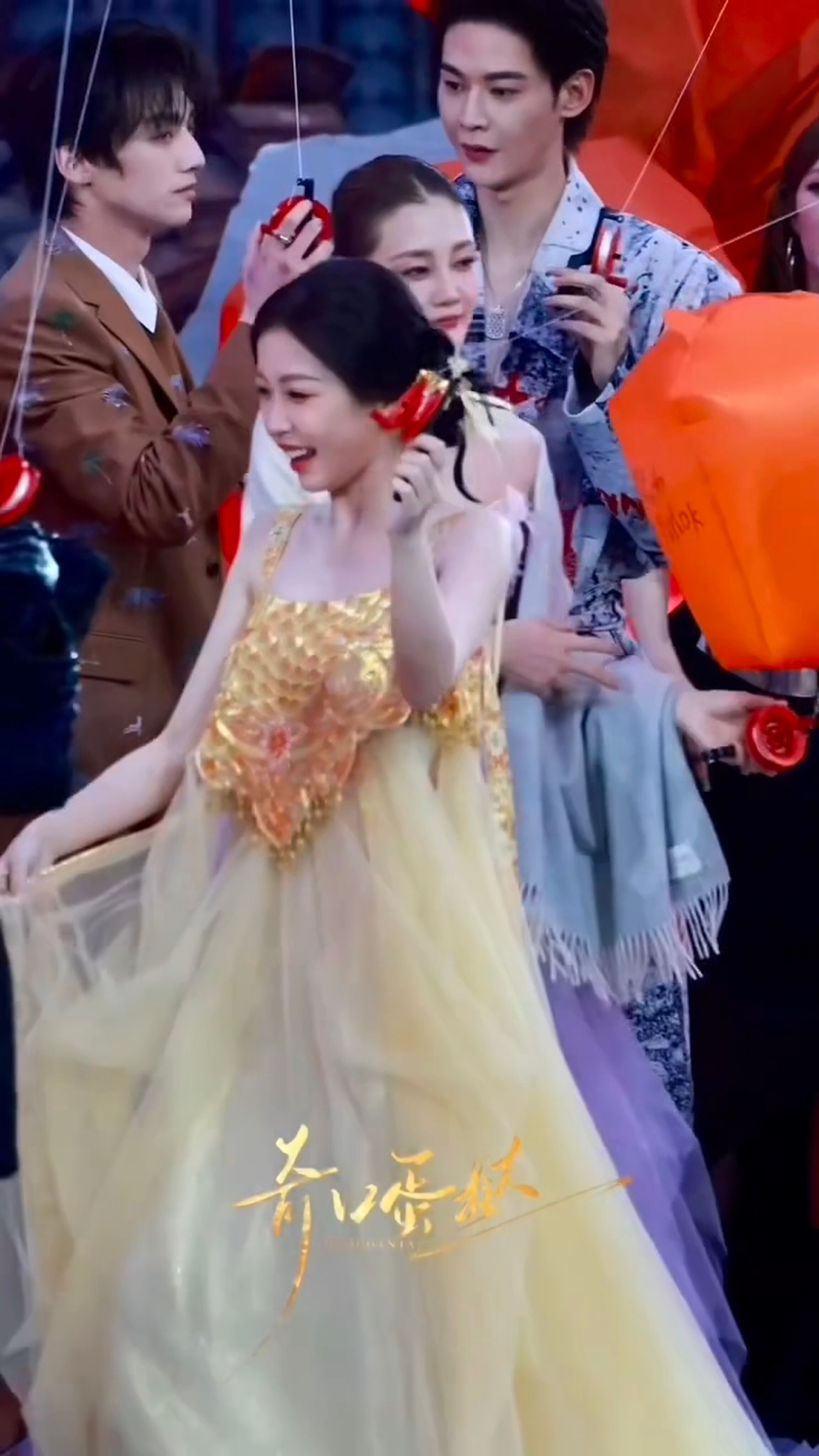 好开心的小女孩我会一直珍藏虞书欣