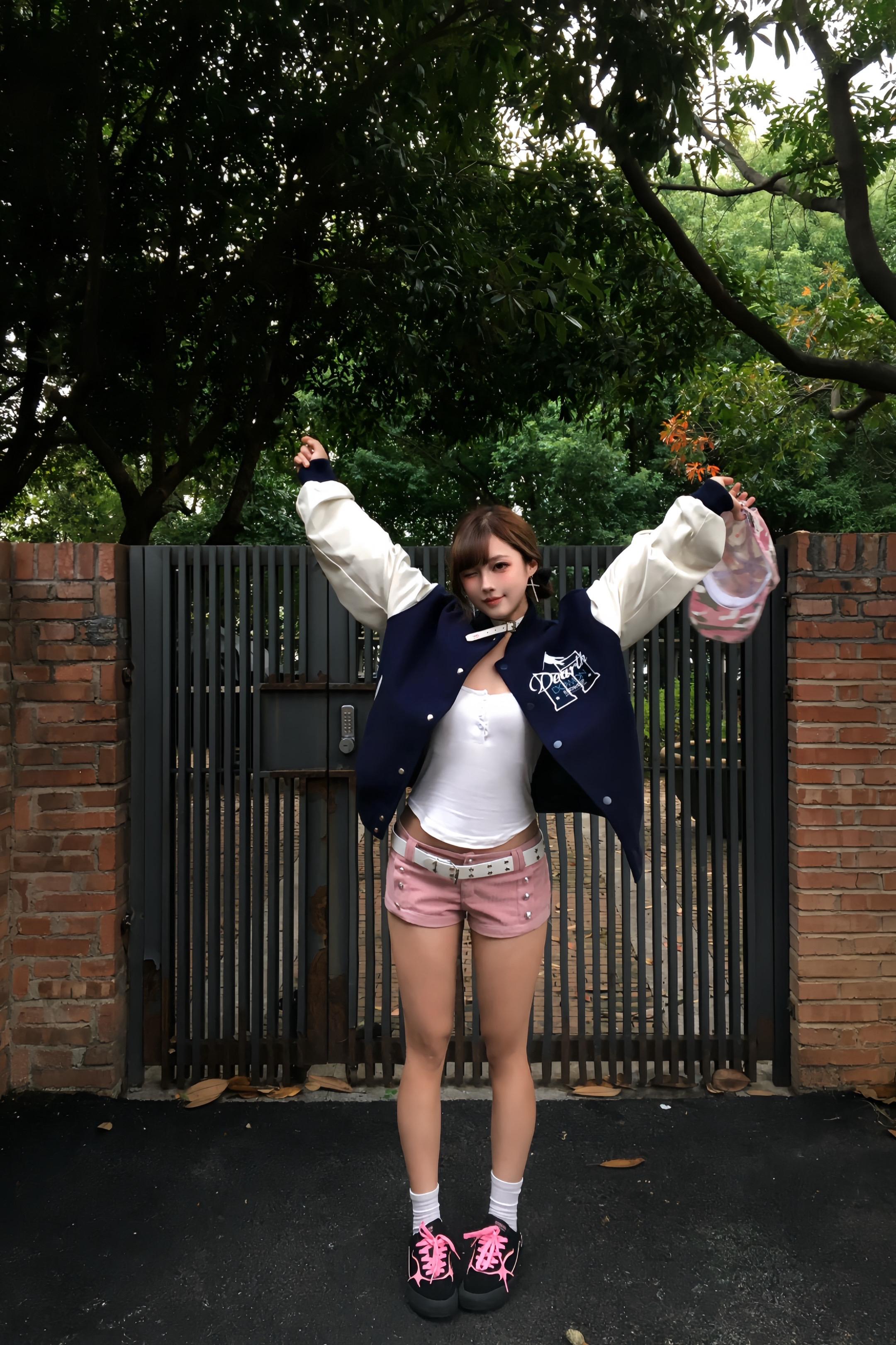 天气冷了 男生加件衣服 女生加我联系方式