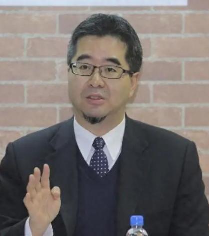 5月29日，萧旭岑承认一年来与马英九关系非常不好，马英九感到行动受限。其中最典型