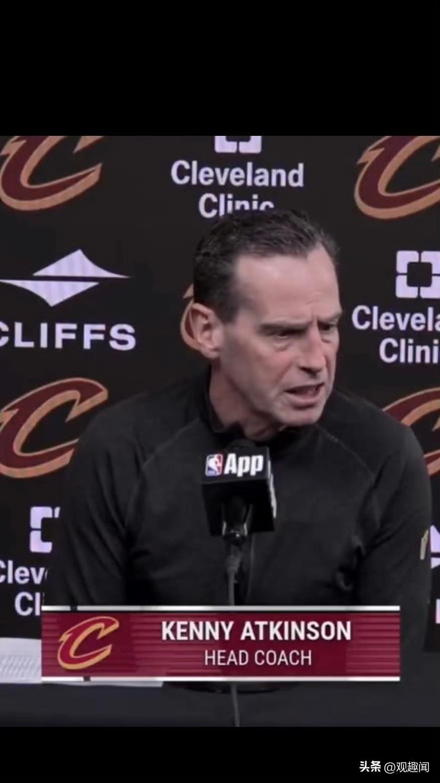 哈登控场获得主教练夸赞！

骑士主教练阿泰金森谈到末节哈登控场！
“我觉得哈登和