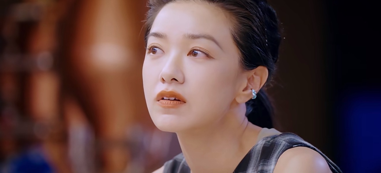 郭采洁对婚姻始终揣着大大的问号郭采洁说自己对婚姻始终揣着大大的问号，见过很多人相